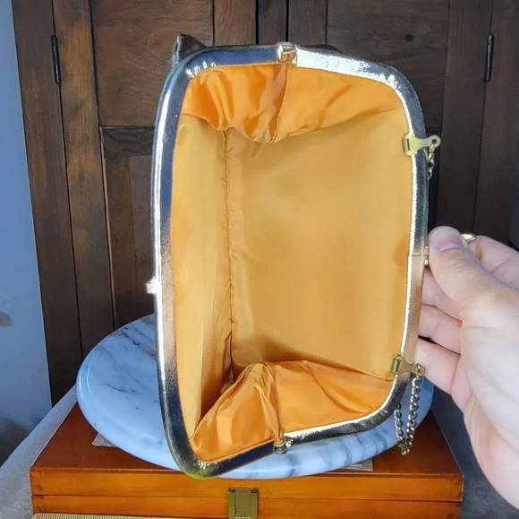 Elegant Gold Women's Clutch - Picture 14 of 15